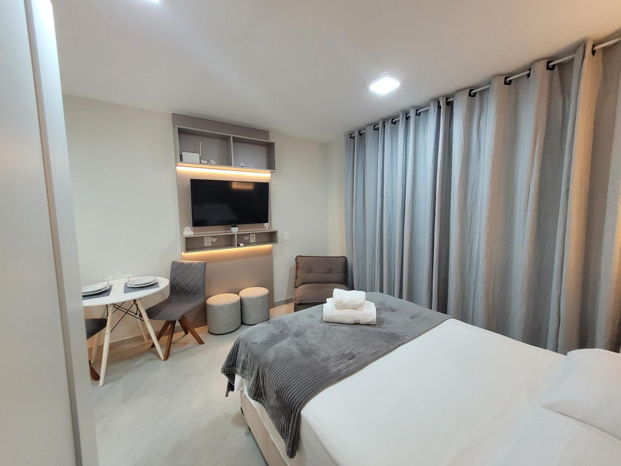 Studio Lux Ao Lado Da Puc Com Netflix Porto Alegre Exteriör bild